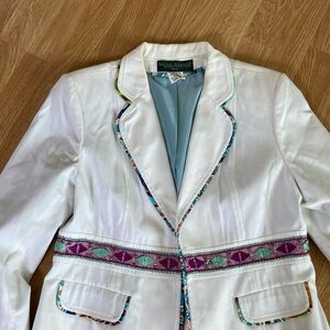 Beautiful blazer,super fashion!!